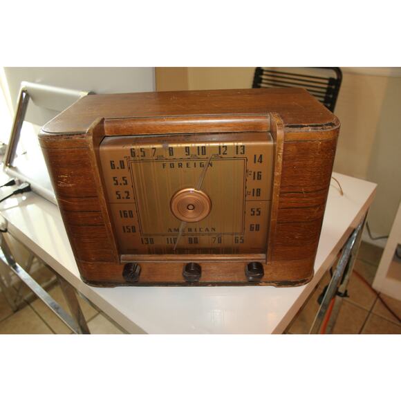 Vintage Crosley "Fiver" Model 53 TF Vacuum Tube Tabletop Radio VERY RARE